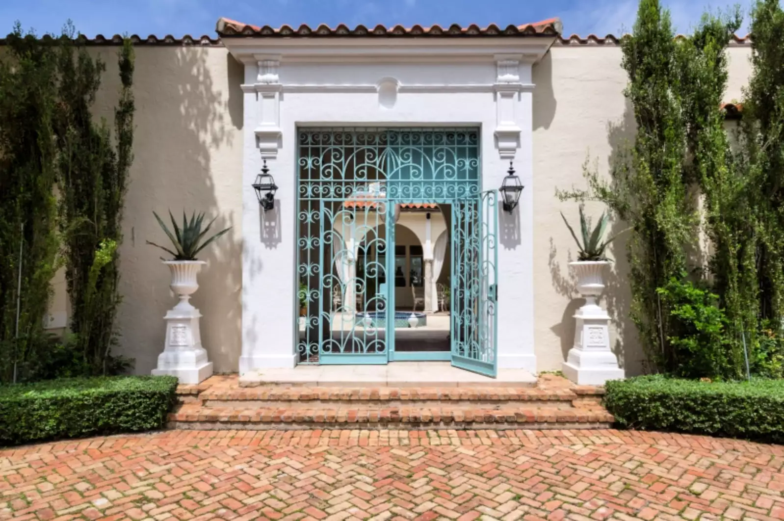 Kiến trúc địa trung hải trên bở biển Miami