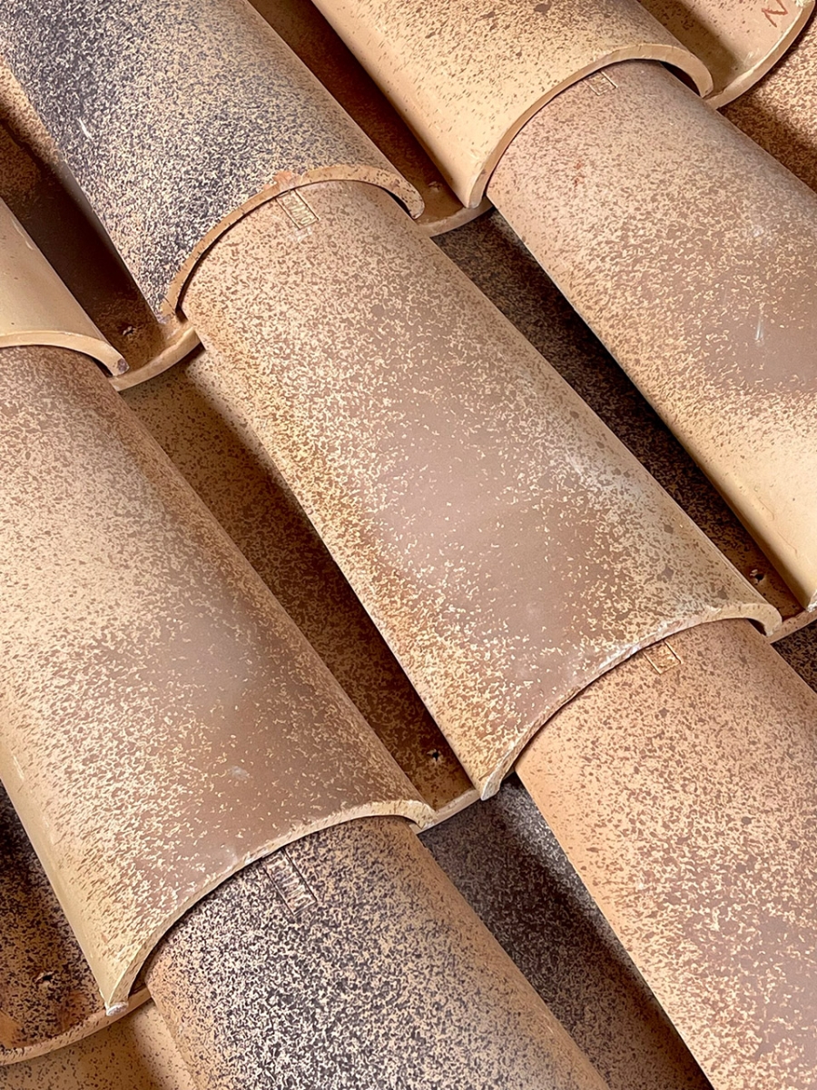 ngói địa trung hải mới 2023