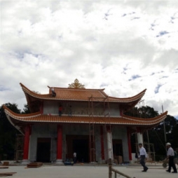 ngói âm dương lợp chùa