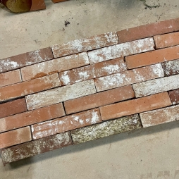 gạch cổ bát tràng phong cách mốc trắng