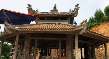 Ngói lợp Tịnh xá Liên hoa Bắc Giang