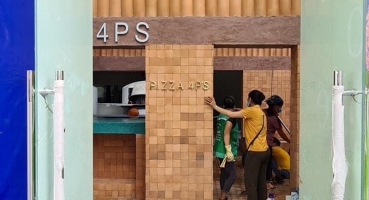 gạch ốp tường 10x10