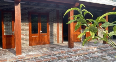 Nền gạch cổ tại Chùa Kim Trúc - Bát Tràng hinh 3