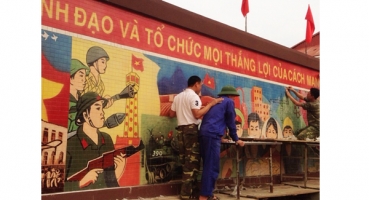 Tranh ghép chủ đề Cách mạng Việt Nam - Doanh trại Tăng Thiết Giáp hinh 1