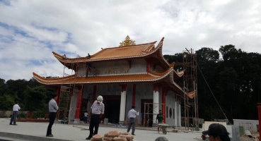 Ngói âm dương vàng Hổ phách tại Miếu Bà tại Đồng Nai hinh 2