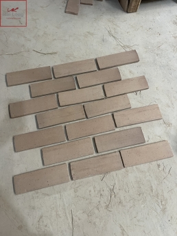 gạch thẻ lát sân vườn