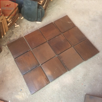 gạch lát sân nâu gấm cổ Bát Tràng