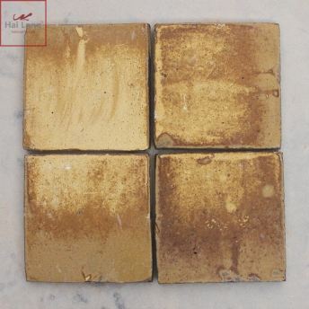 Gạch cổ lát nền men khô vàng gấm